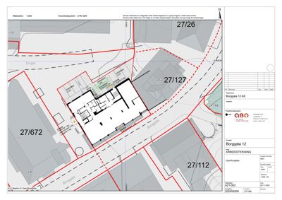 Situasjonsplan som viser bygningens plassering i forhold til nabolaget, vegger, eiendomsgrenser og adresse (Borggata 12).