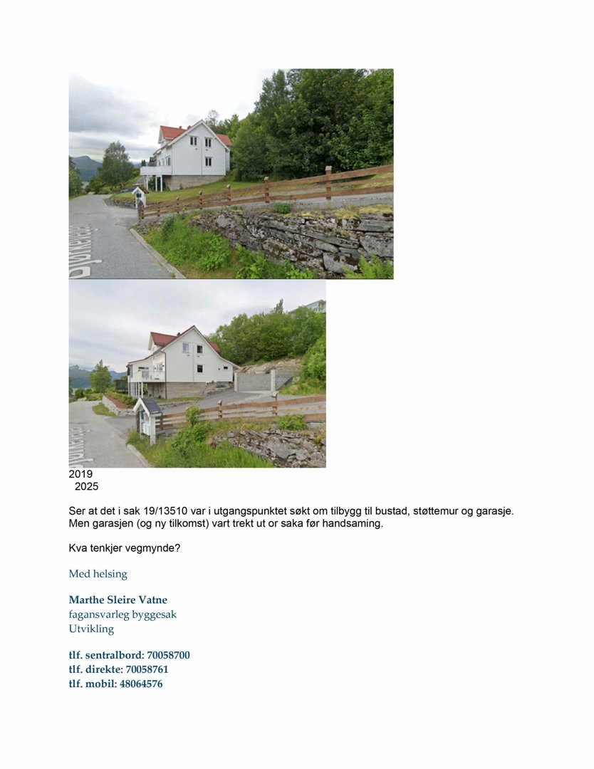 To fotografier av en hvit villa sett fra gaten, med en steinmur og garasje i forgrunnen.