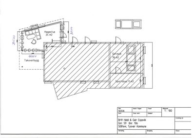 Etasjeplan som viser romfordeling, mål og areal for takoverbygg, garasje og sportsbod.