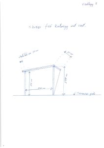 En håndtegnet skisse som viser detaljerte mål for en konstruksjon (troll) sett fra vest, inkludert høyder, bredder og vinkler.