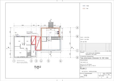 Etasjeplan (PLAN 2) som viser romfordeling, mål og bygningsstruktur.