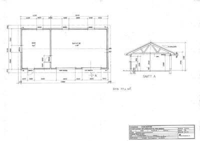 Bildet viser en tegning med etasjeplan (venstre side) og snittegning (høyre side) for en garasje. Tegningen inneholder mål, rombetegnelser og en tegningsliste.