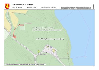 Situasjonsplan som viser eiendomsgrunnlinjer, topografi, veier og planlagte tiltak (veibygging og parkering).