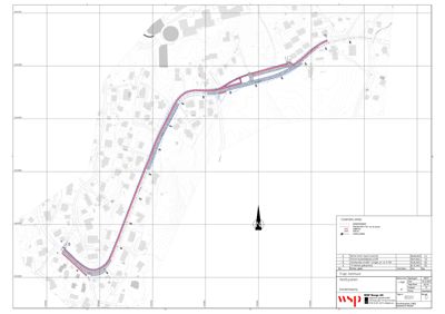 Kart som viser en planlagt vei eller infrastrukturprosjekt i et landskap med eksisterende bygninger og terrengkonturer.