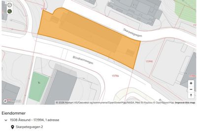 Kartutsnitt som viser eiendomsgrunn (17/994) med adresse Skarpetegvegen 2 i Ålesund, inkludert nabolag og vegnavn.