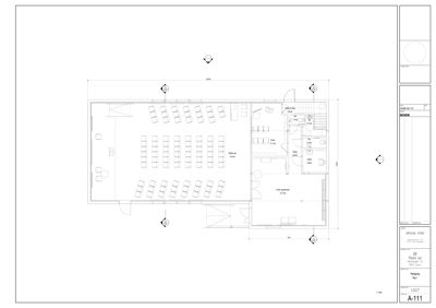 Etasjeplan (Floor Plan) som viser romfordeling, møblering og dimensjoner for et lokalerom.