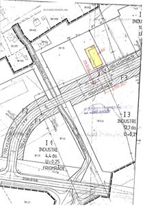 Situasjonsplan som viser tomtedeling, eiendomsnummer, veggrenser og isolasjonsbelter.