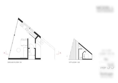 Plantegning som viser romfordeling for første etasje (Ground Floor) og andre etasje (1st Floor) av en bygning.