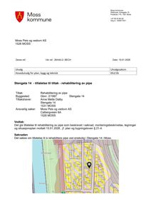 Situasjonsplan som viser bygningens plassering i forhold til nabolag, gater og vassdrag.