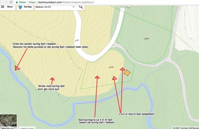 Kart fra kommunekart.com som viser etasjehøyder, terrengform og bekkeløp i et område i Modum.