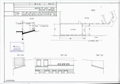 Fasadetegning med oppriss av bygningens ytre, inkludert snitt og plan for påbygg av garage.