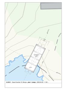 Etasjeplan for 1. etasje av en bygning (båthavn) med angitte rom, mål og snittlinjer.