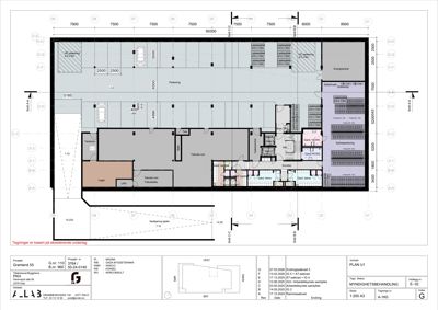 Etasjeplan eller plantegning som viser romfordeling, mål og funksjoner i et bygg.