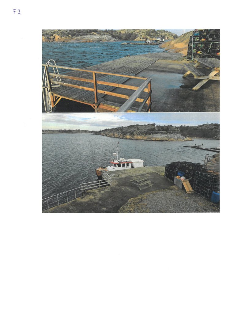 Fotografier av en kai eller brygge ved vannet, med båter og omgivende landskap.