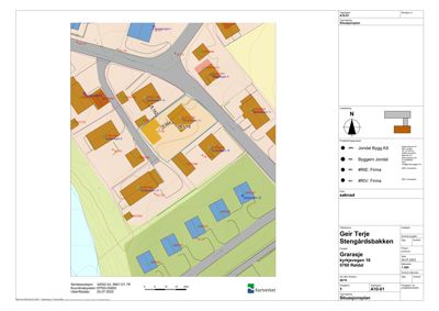 Situasjonsplan som viser tomtens beliggenhet, nabolag, veier og eiendomsnummer.