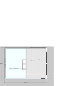 Etasjeplan som viser romfordeling, en trappstige med rekkverk og et område merket 'Åpent ned'.