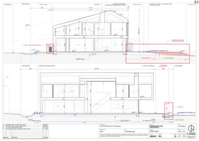 Snittegning som viser tverrsnittet av en bygning med romfordeling, høyder og konstruksjonsdetaljer.