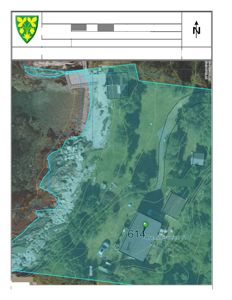 Situasjonskart som viser eiendomsnummer, adresse, bygningers plassering i forhold til terrenget og nabolag.