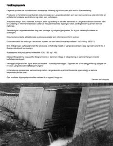 Sort-hvitt fotografi av Langeraksvatndammen med utbygging, inkludert en betongstruktur og en tregirde.