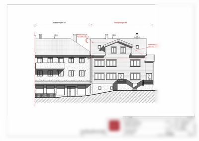 Fasadetegning av et hus med oppriss, vindusoppsett og høydemål.