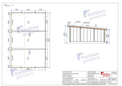 Tegning som viser detaljerte mål og dimensjoner for en garasje, inkludert et snitt av takkonstruksjonen og en planutsnitt av veggmurer.