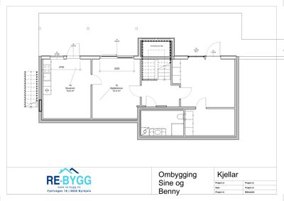 Etasjeplan for kjelleretasje som viser romfordeling, dimensjoner og plassering av trapp.