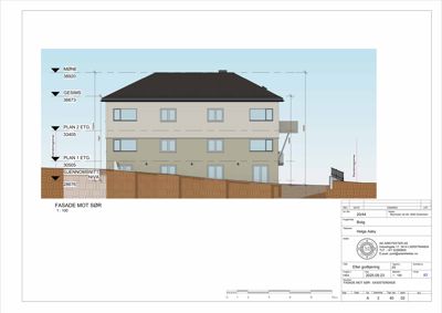 Fasadetegning av en bolig sett mot sør, med nivåangivelser og eiendomsgrenser.