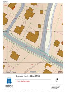 Situasjonsplan som viser tomtsgrenser, bygninger, veier og topografi for Styrmoes vei 49.