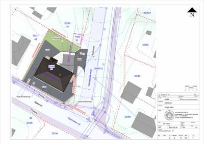 Situasjonsplan som viser eiendomsgrenser, naboeiendommer, veier og bygningens plassering på tomten.