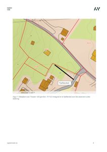 Et detaljkart over eiendom Toveien 122 som viser eiendomsgranser, bygninger og en fjellterskel.