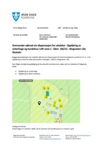 Et utklipp fra et kart som viser eiendommen med markerte tiltak (hunde- og vinterhus).
