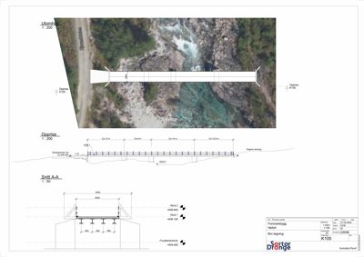 Et fotografi av en eksisterende bro over en elv, som er brukt som referanse for en ny tegning (Oppriss).
