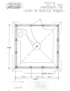 Etasjeplan eller situasjonsplan for en bygning (kiosk) med angitte mål og romoppdeling.
