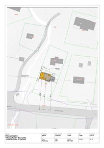 Situasjonsplan som viser tomtens plassering i forhold til nabolag, veier og byggegrenser.
