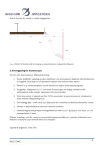 Snittegning (Snitt A-A) som viser etasjehøyder, terrengform og plassering av en ny mur.