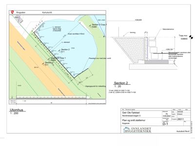 Bildet viser et snitt (Section 2) av en utemur, inkludert situasjonsplan og detaljerte konstruksjonsdetaljer.