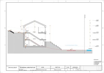 Snittegning (Snitt AA) som viser bygningens tverrsnitt, høyder, trappeløsninger og forhold til terreng.