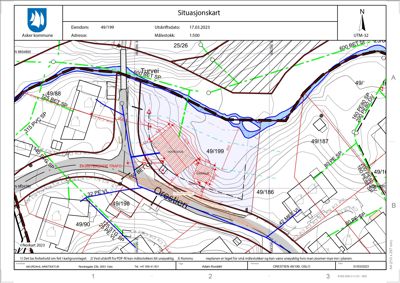 Situasjonskart som viser eiendomsnummer, topografi, eksisterende bygg og planlagte tiltak.