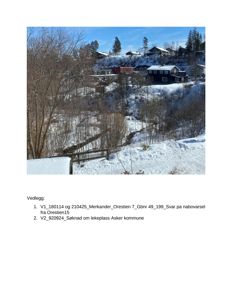 Fotografi av eksisterende hus i et snødekt landskap, sannsynligvis fra en naboside eller tomt.