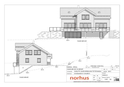 Fasadetegning som viser bygningens utseende fra øst og vest, inkludert detaljer om vinduer, tak, trapp og terrassering.