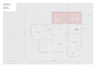 Plantegning som viser romfordeling (stue, kjøkken, soverom) og en planlagt tilbygg (markert med rosa).