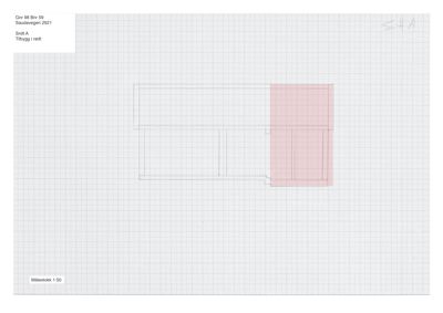 Snittegning (Snitt A) som viser bygningens tverrsnitt, med eksisterende deler i svart og tilbygg i rødt.