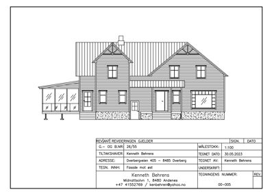 Fasadetegning (opprikk) av en bygning sett fra øst, med tegningsinformasjon i bunnen.