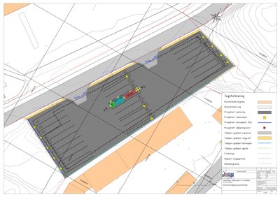 Situasjonsplan som viser tomtens form, eksisterende og prosjektert vegnett, parkeringsplasser, ladestasjoner og bygningers plassering.