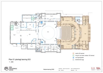 Etasjeplan (Plan 01) som viser romfordeling, vegger og møblering for en teaterhall og tilhørende områder.