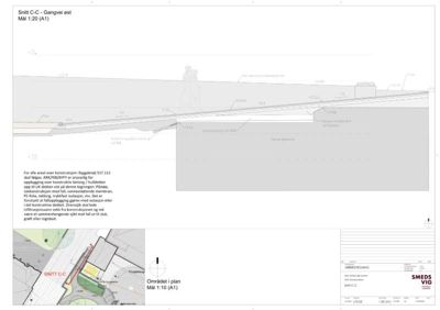 Snittegning (Snitt C-C) som viser bygningens tverrsnitt, grunnmur, isolasjon og terrengforhold.