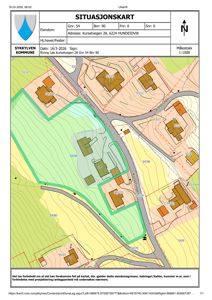 Situasjonskart som viser eiendomsgranser, naboeiendommer, veier og topografi for eiendommen Kursetvegen 28.