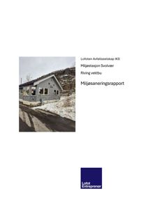 Fotografi av en liten, grå vektbu (miljøstasjon) i en snødekket omgivelser.