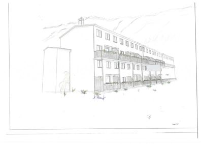 Håndtegnet 3D-visualisering (rendering) av en fleretasjes bygning sett fra siden, med bakgrunn av fjell.