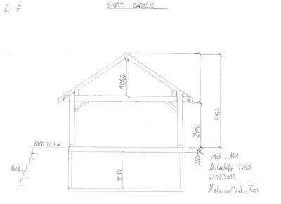 Snittegning av en garasje med mål og konstruksjonsdetaljer